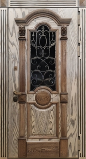 Входная остекленная термодверь с МДФ шпон, резьбой и ковкой